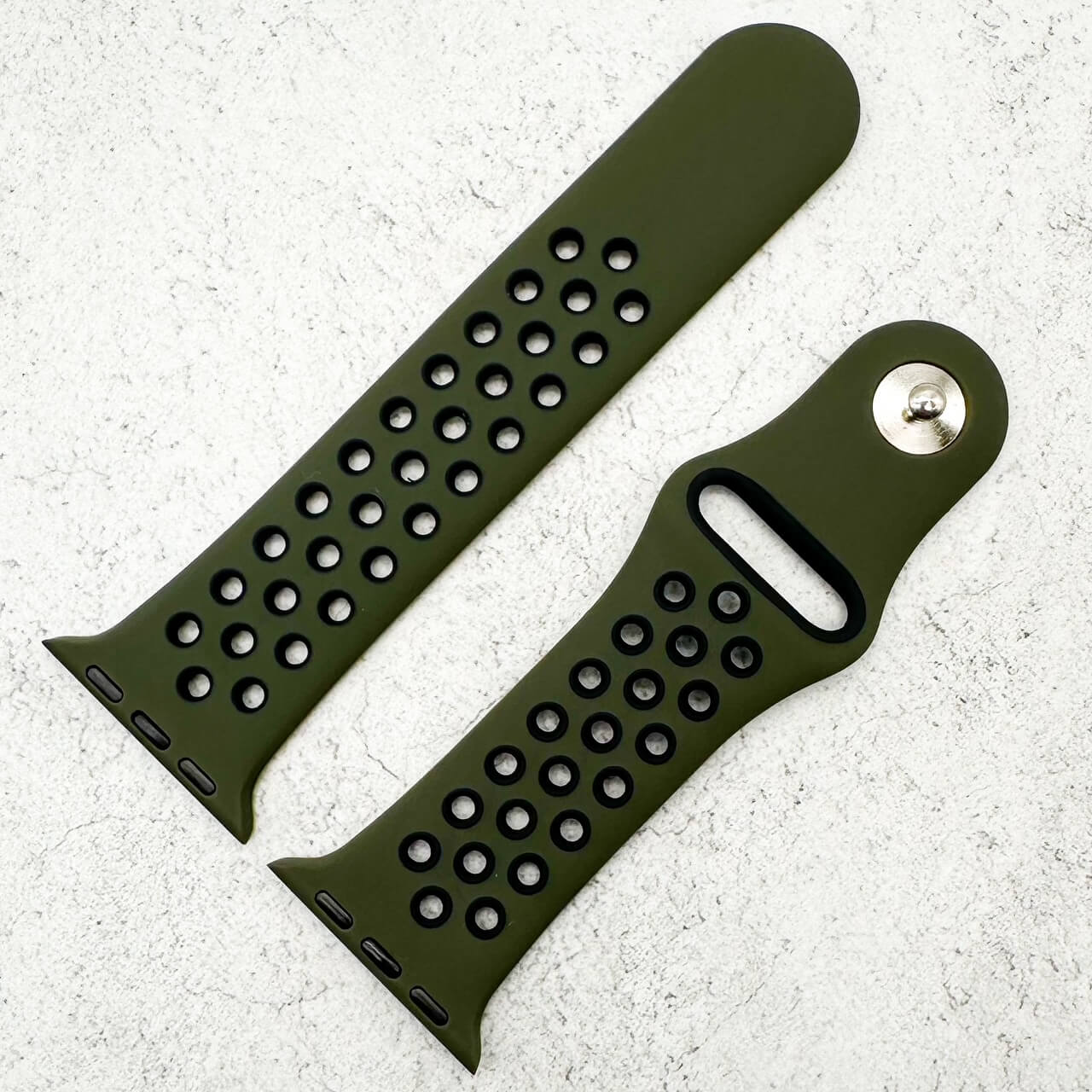 Silicone Sport Watch Band For Apple Watch In Army Green And Black 2